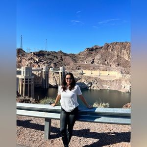 Meet your Posher, Sugein